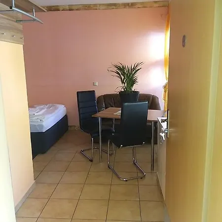 Gasthof Schloßwache-zerbst 3*